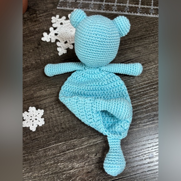 NWOT Handmade Light Blue Crochet Bear Lovey - Picture 5 of 12